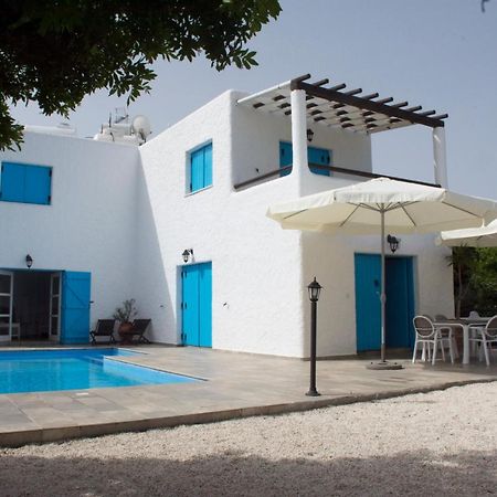 Votsalo Villa Pomos Buitenkant foto