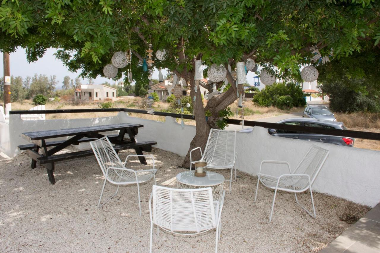 Votsalo Villa Pomos Buitenkant foto